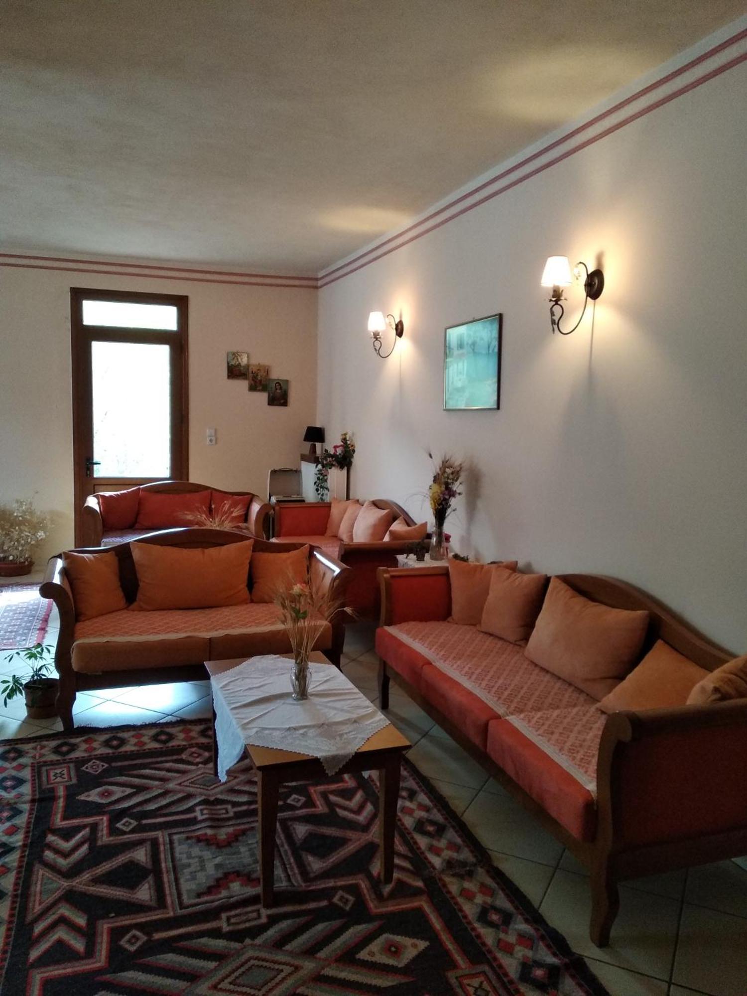 To Spiti Tis Irinis Hotell Vytína Eksteriør bilde
